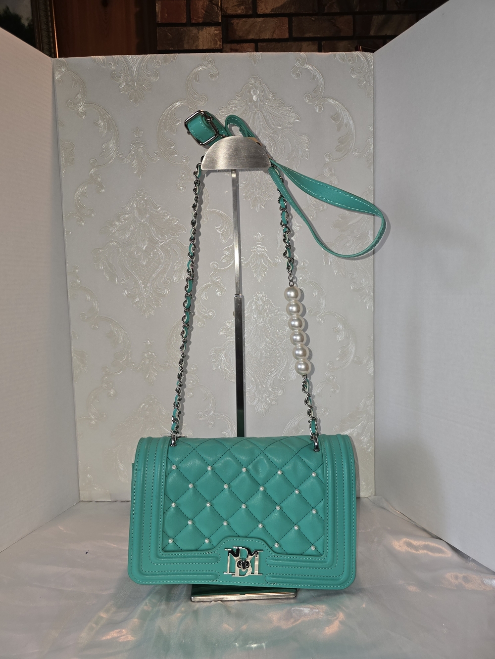 BADGLEY MISCHKA Teal Quilted Chain Shoulder Bag W/ Pearl Accent & PHONE CASE